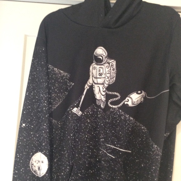 PIZOFF Astronaut 👩‍🚀 Vacuuming || Large Unisex Hoodie Pullover Sweatshirt - Picture 1 of 4